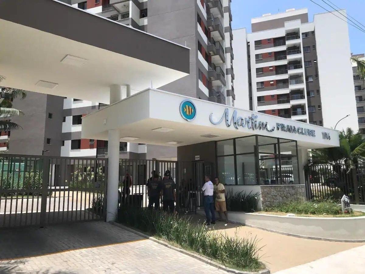 Lindo Apto Com Ar Cond Prox A Martim De Sa Com Piscina Wifi Sacada Gourmet Com Churrasqueira *