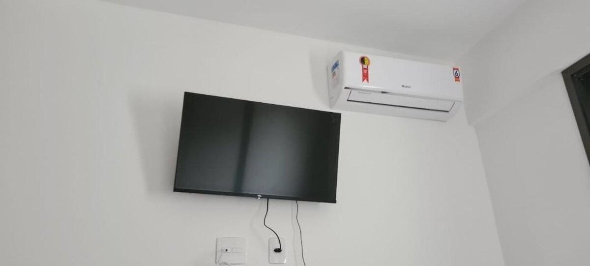 Lindo Apto Com Ar Cond Prox A Martim De Sa Com Piscina Wifi Sacada Gourmet Com Churrasqueira Holiday home *