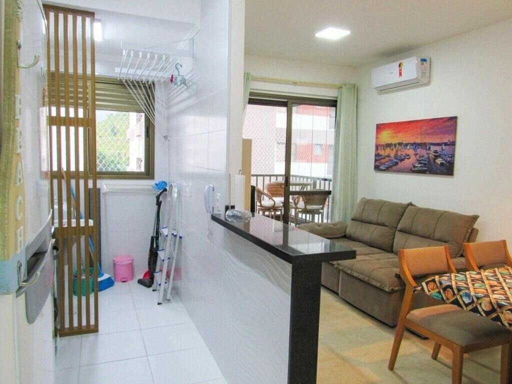 Holiday home Lindo Apto Com Ar Cond Prox A Martim De Sa Com Piscina Wifi Sacada Gourmet Com Churrasqueira Caraguatatuba