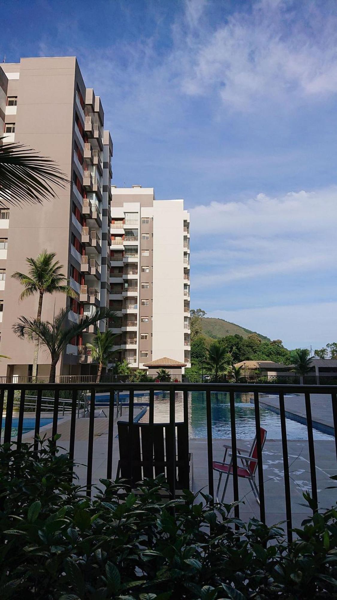 Lindo Apto Com Ar Cond Prox A Martim De Sa Com Piscina Wifi Sacada Gourmet Com Churrasqueira